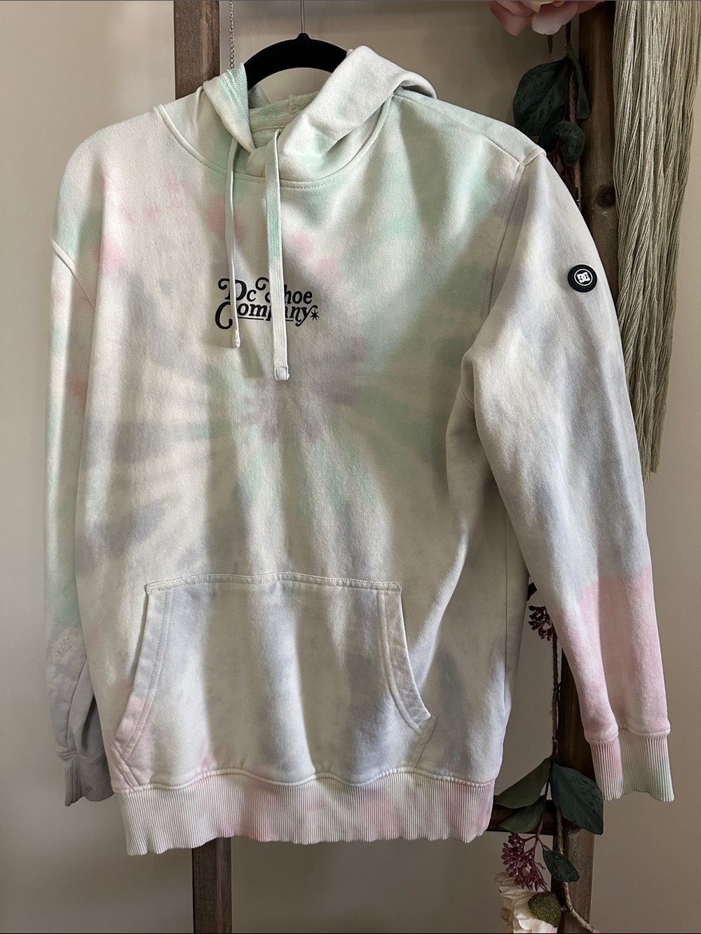 DC Shoes Company Pastel Tie-Dye Hoodie - White, Mint, Pink